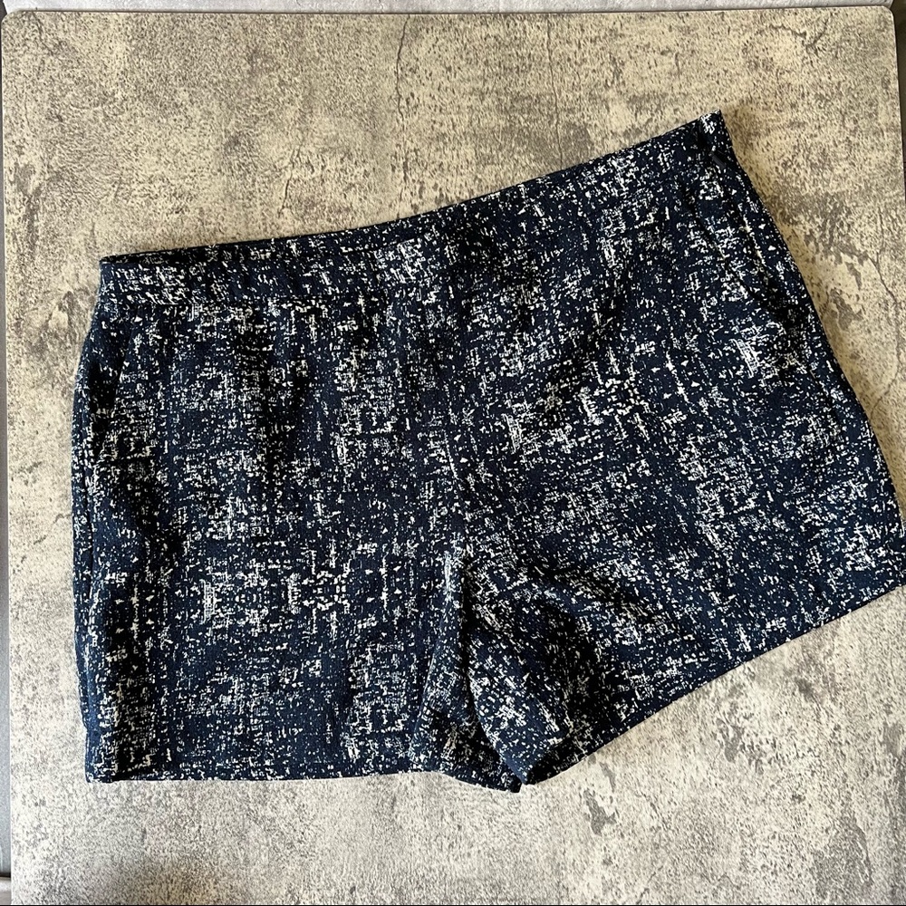 Perfect shorts for the summer. Size 10.